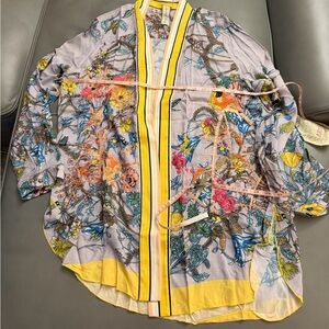 Floral Print Women's kimono with Yellow Accents